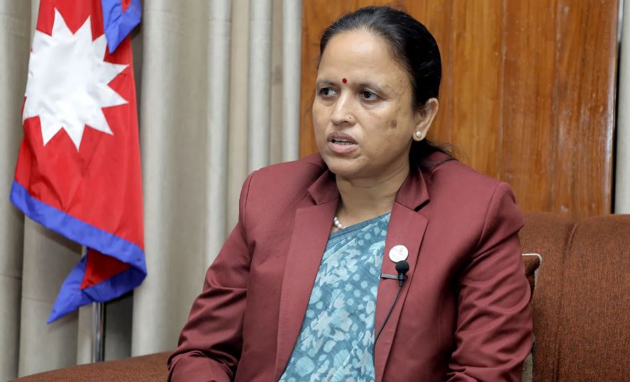 नेपाली शिक्षालाई प्रयोगात्मक बनाउन नीतिगत सुधार गर्नुपर्छ  ः सञ्चारमन्त्री शर्मा