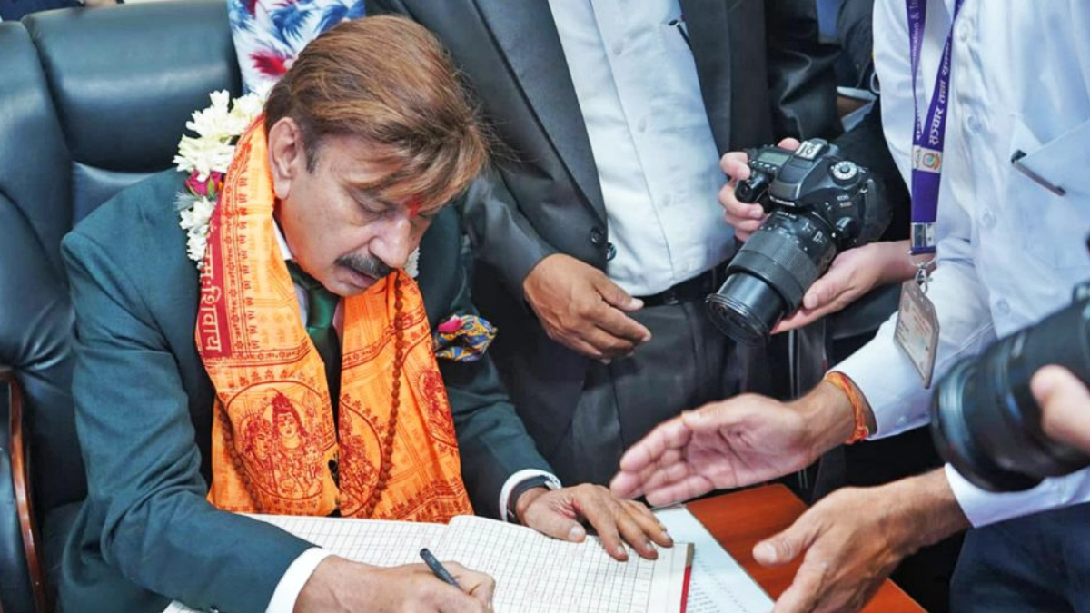 नवनियुक्त अध्यक्ष भुवन केसीद्वारा पदभार ग्रहण