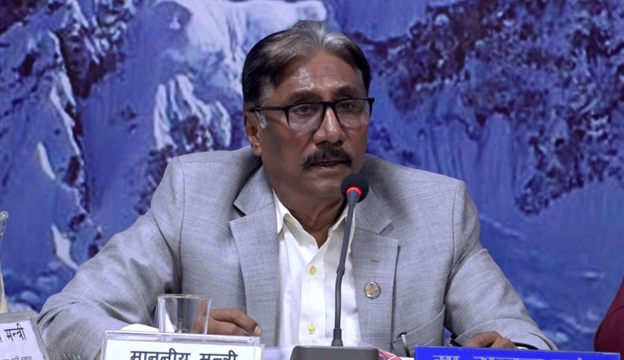 वैदेशिक रोजगारी ऐन र श्रम ऐन चाँडै संशोधन गरिनेछ : श्रममन्त्री भण्डारी