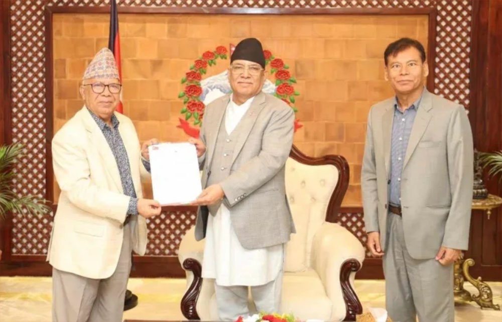 संसदको गतिरोध हटाउन एकीकृत समाजवादीको प्रधानमन्त्रीलाई ध्यानाकर्षण